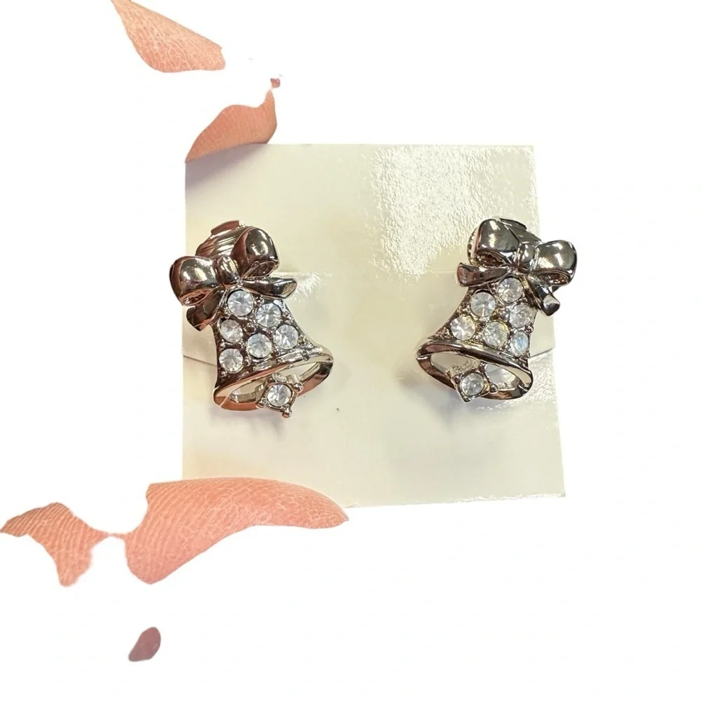 Avon “Jingle Bell” Silvertone clip Earrings with Rhinestones NIB 1991